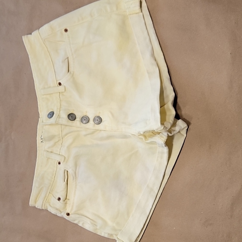 NoBo, No Boundaries Size 5 Yellow Distressed Cuffed Hem Button Fly Denim Shorts
